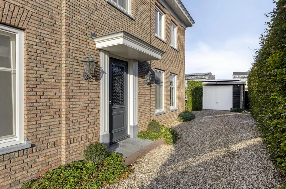 Adam Knikmanstraat 5