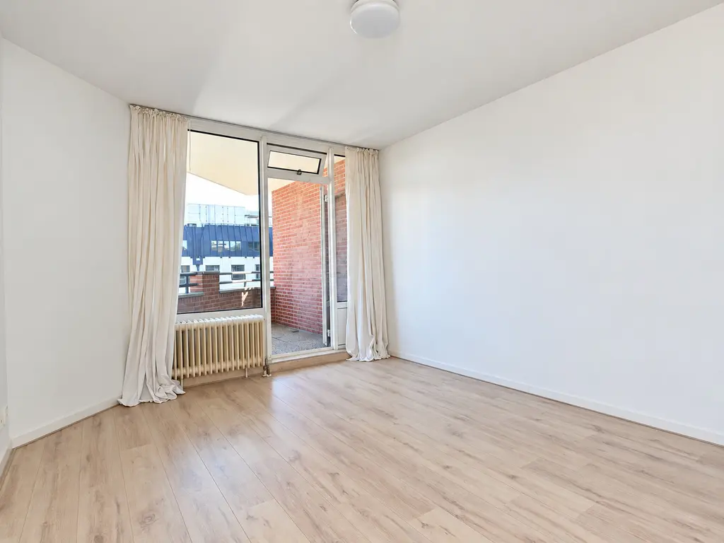 Laan van Roos en Doorn 5E, 'S-GRAVENHAGE