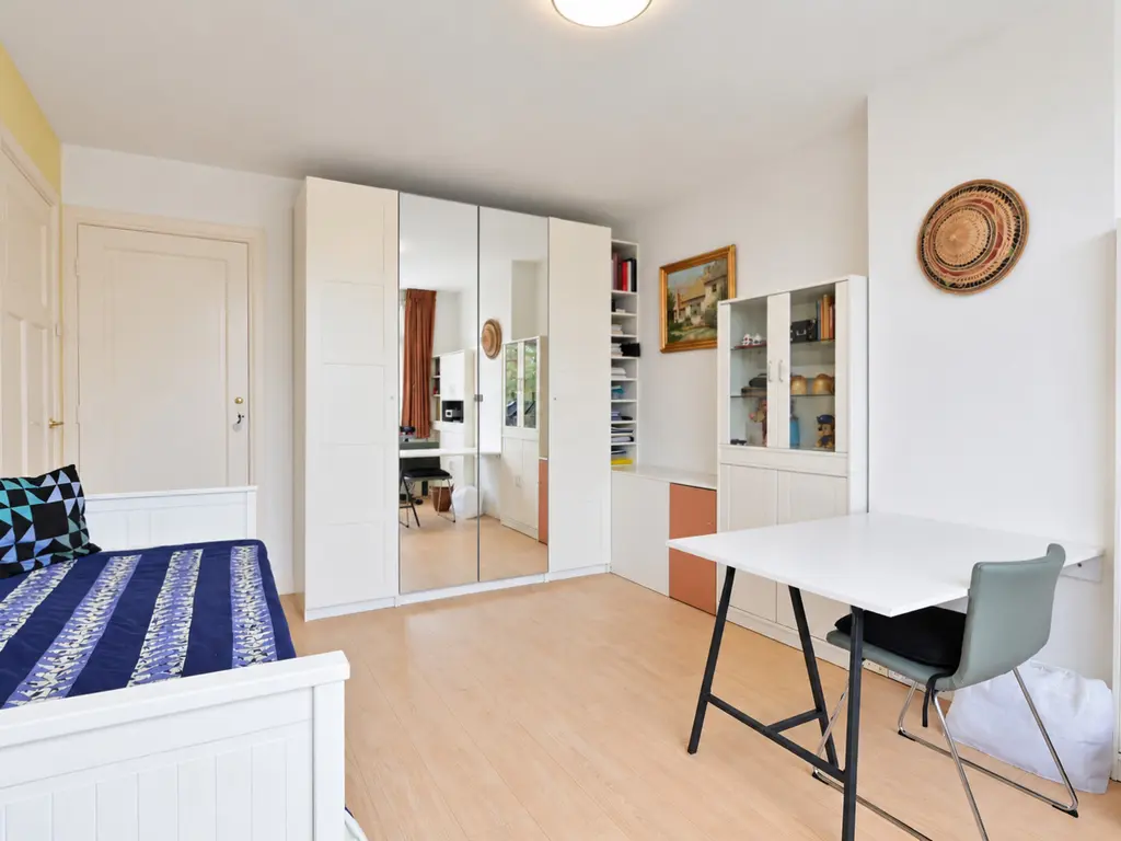 Van der Aastraat 122, 'S-GRAVENHAGE