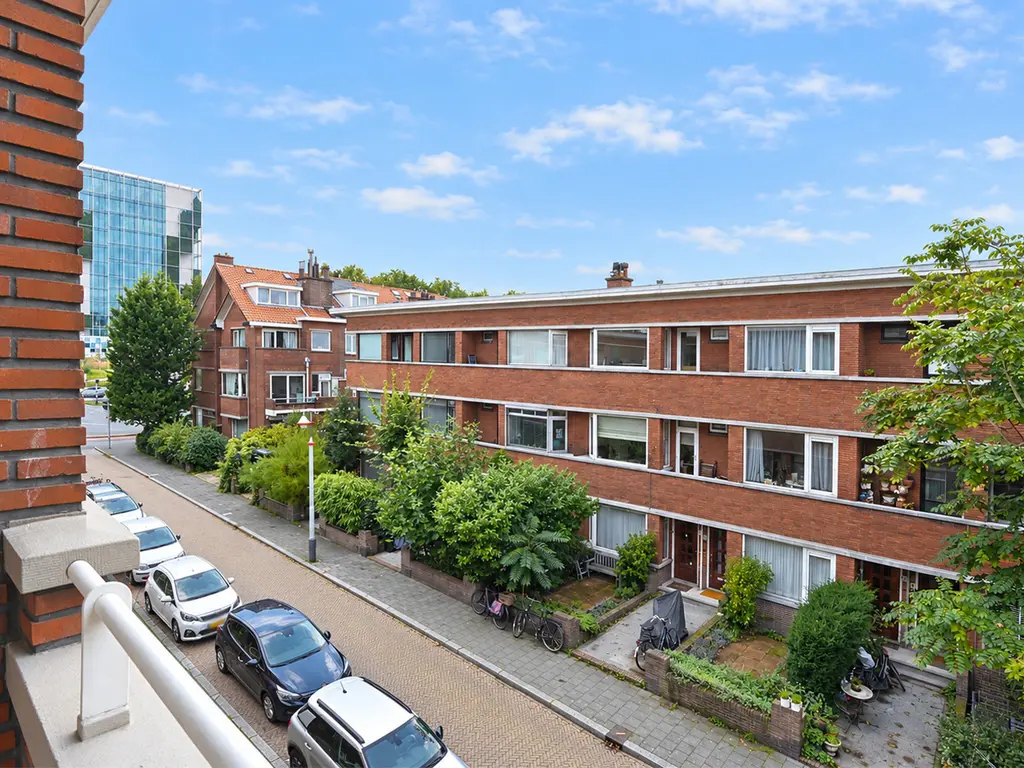 Van der Aastraat 122, 'S-GRAVENHAGE