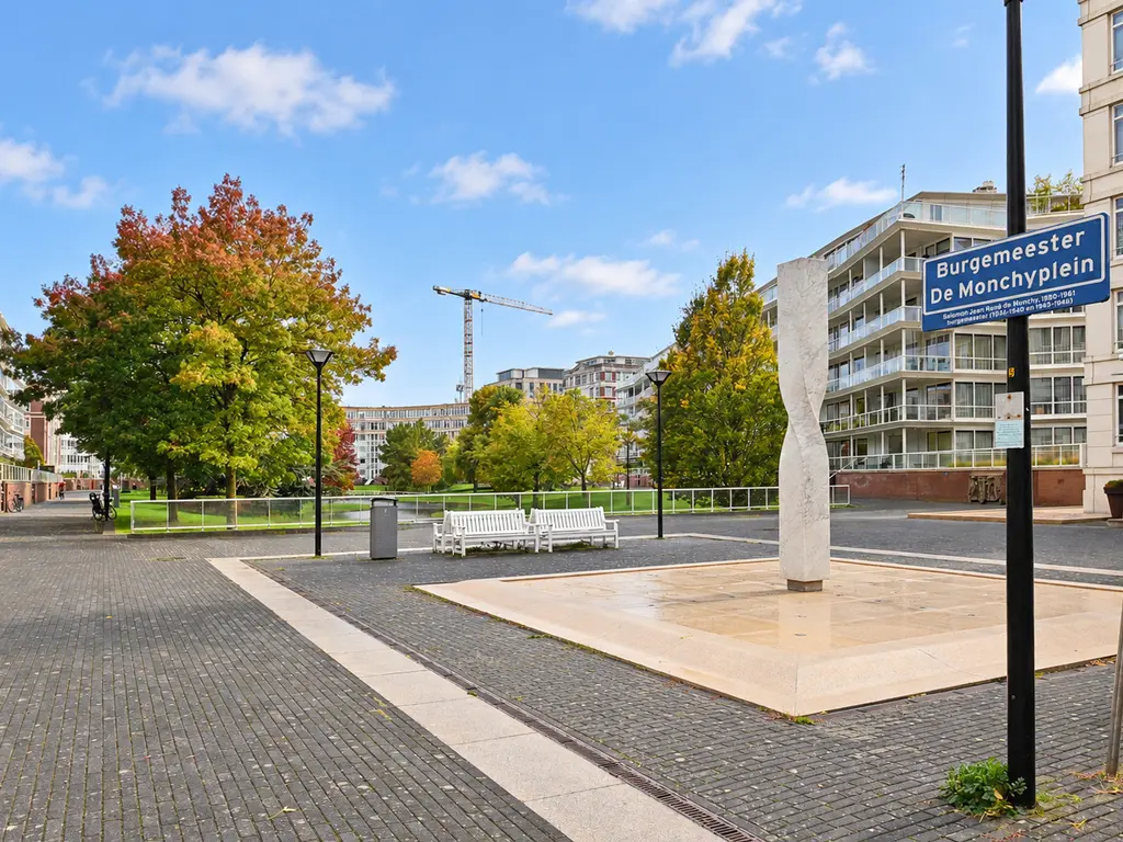 Burgemeester De Monchyplein 57, 'S-GRAVENHAGE