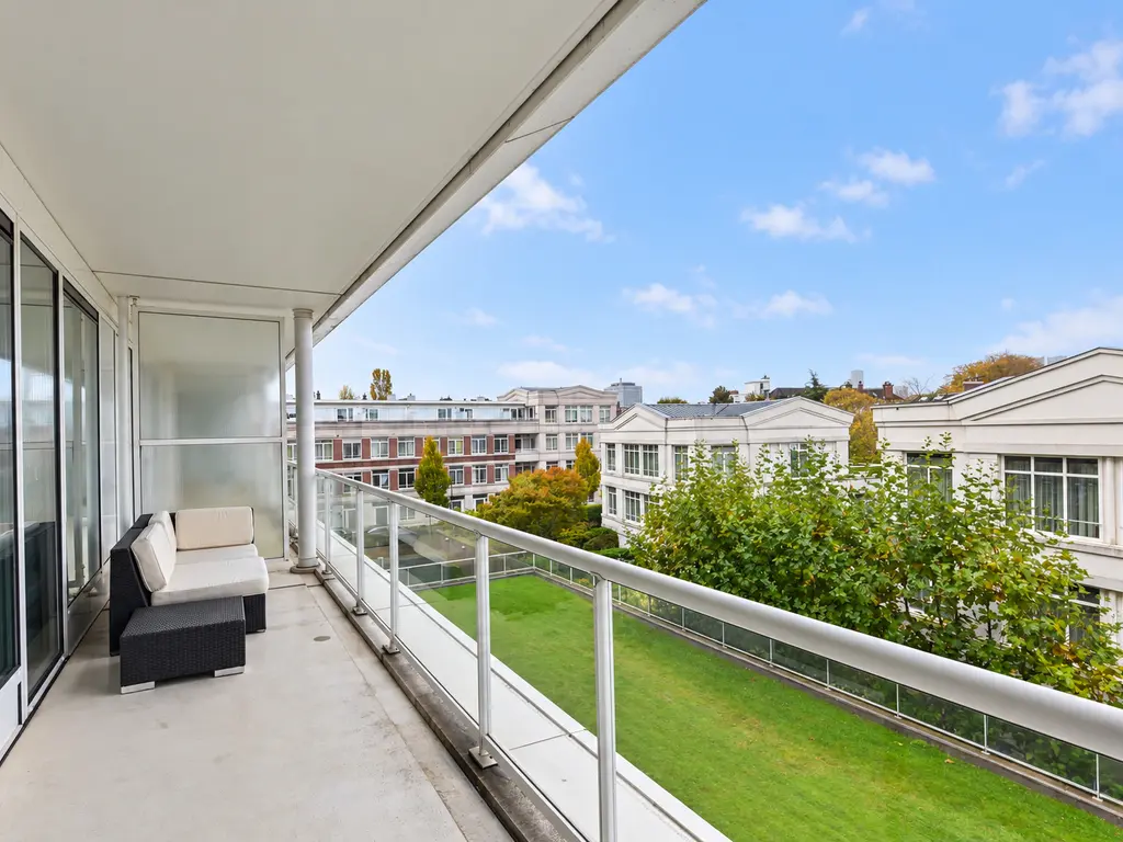 Burgemeester De Monchyplein 57, 'S-GRAVENHAGE