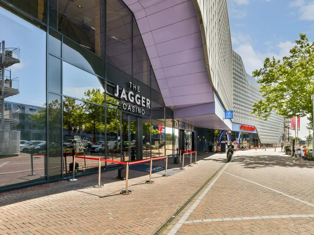 Passage 43, Spijkenisse
