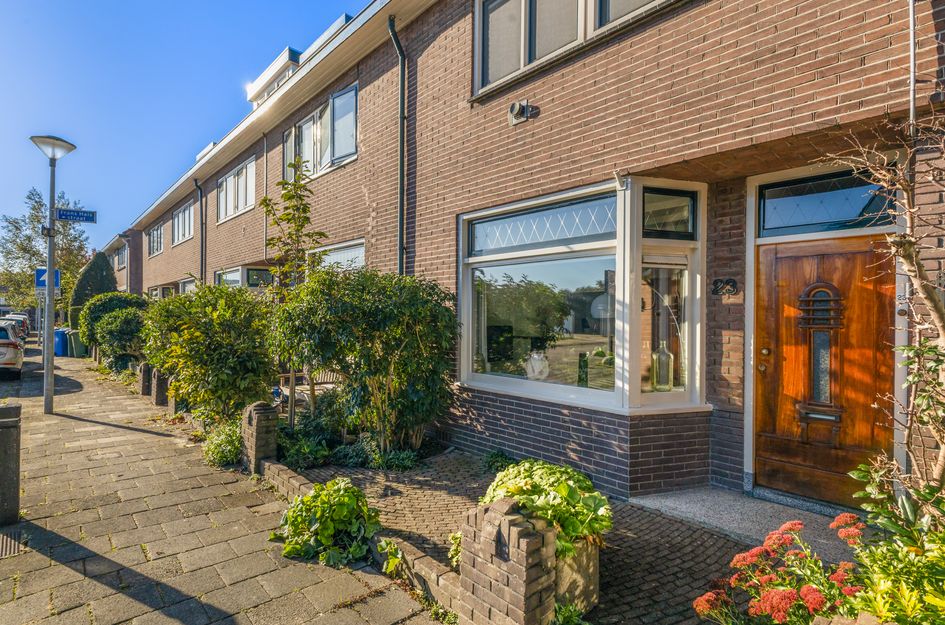 Tussenwoning te koop: Baanstraat 23, Woerden
