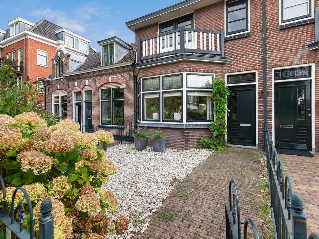 Torenwal 2I, WOERDEN