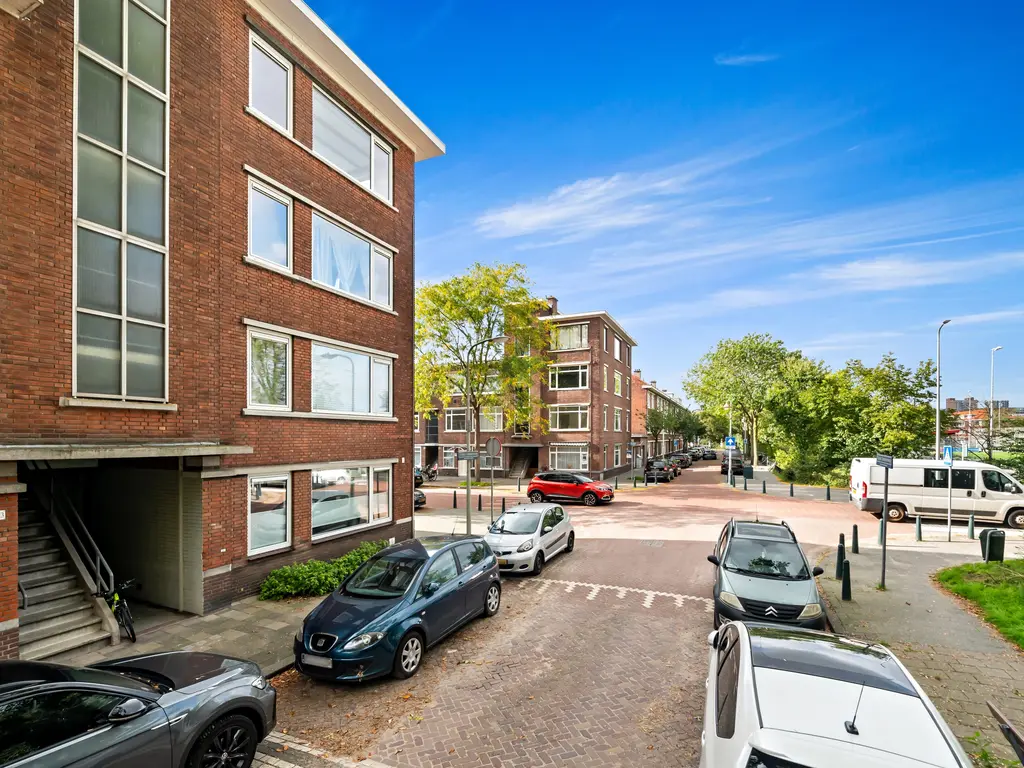 Sinjeur Semeynsweg 13, Den Haag