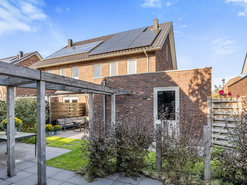 Catrijn Epessingel 10, Bolsward