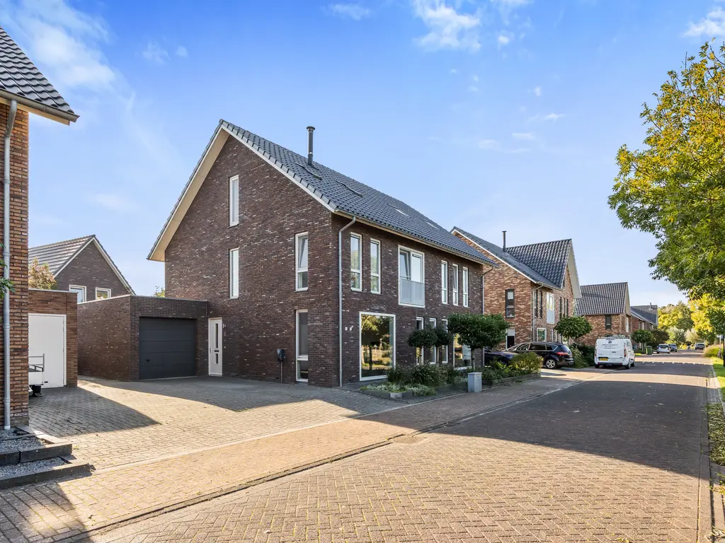 Catrijn Epessingel 10, Bolsward