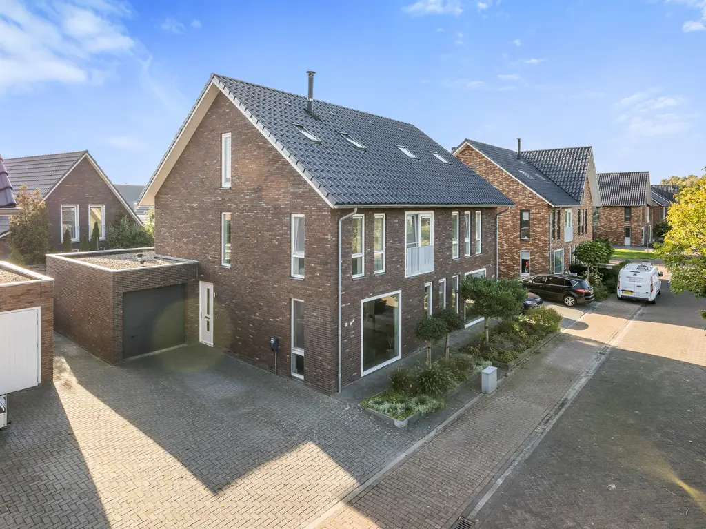 Catrijn Epessingel 10, Bolsward