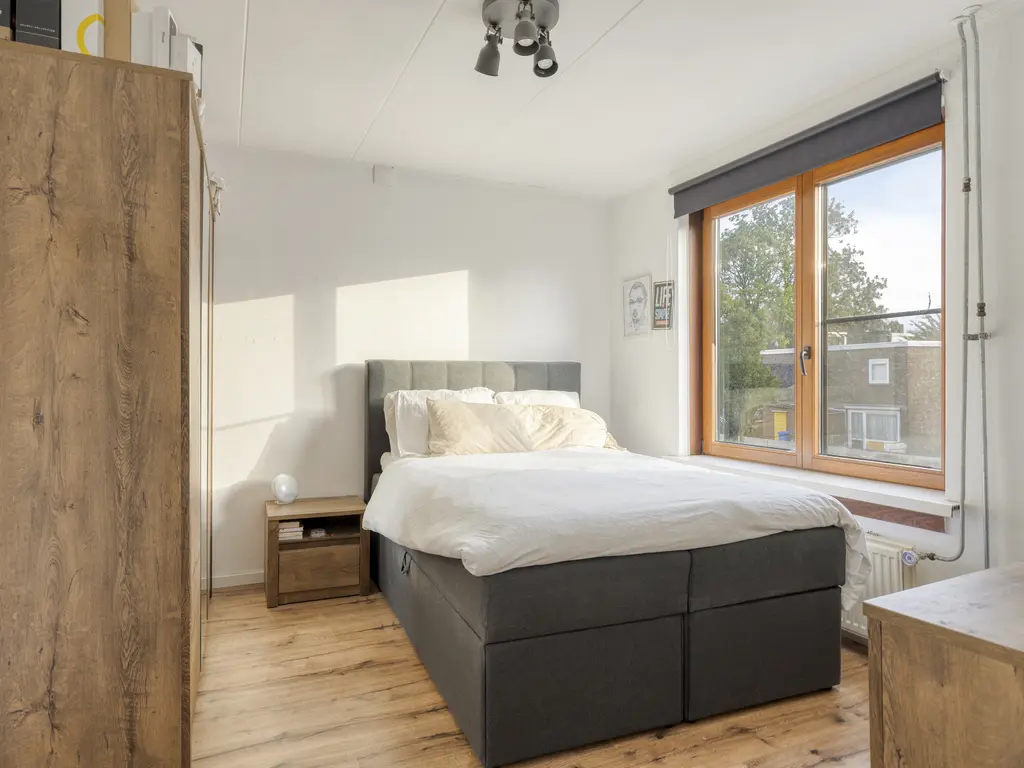Burgemeester Verduynstraat 21, Pernis