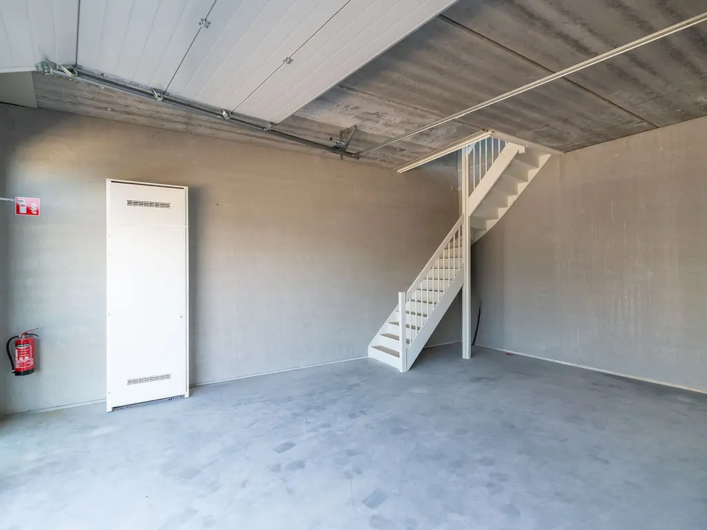 Takkebijsters 10C23, BREDA
