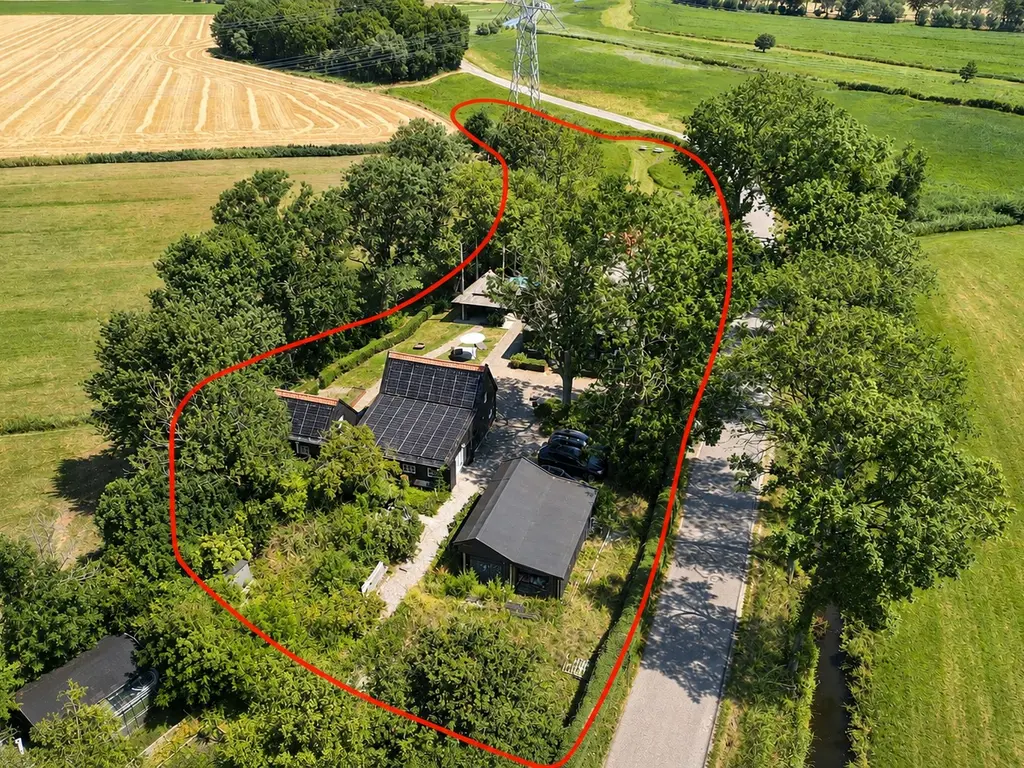 Wouddijk 12, ZWARTEWAAL