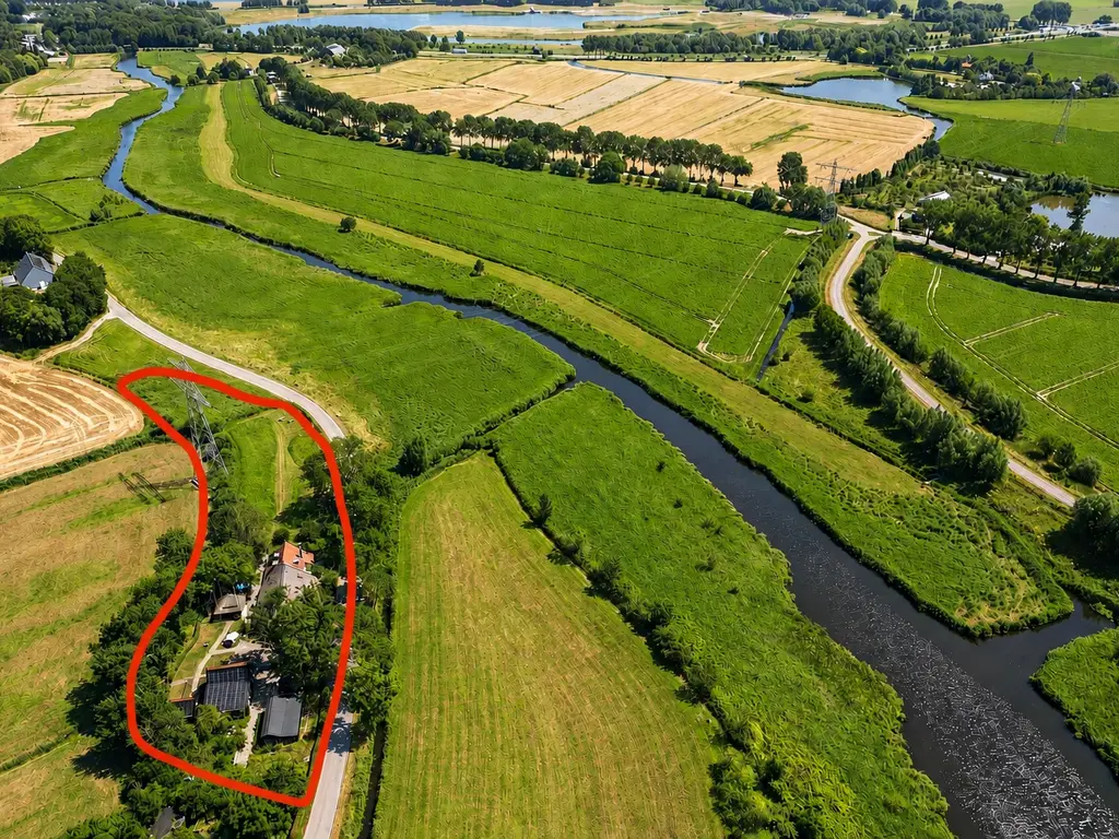 Wouddijk 12, ZWARTEWAAL