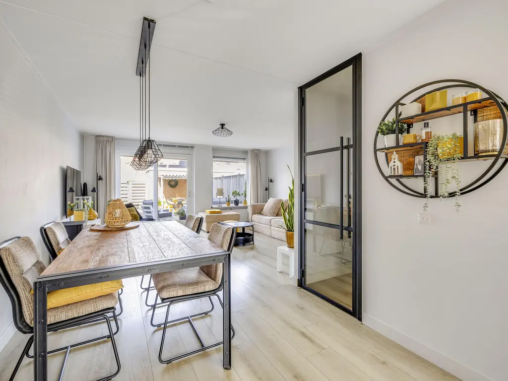 Sparregat 8, BRIELLE