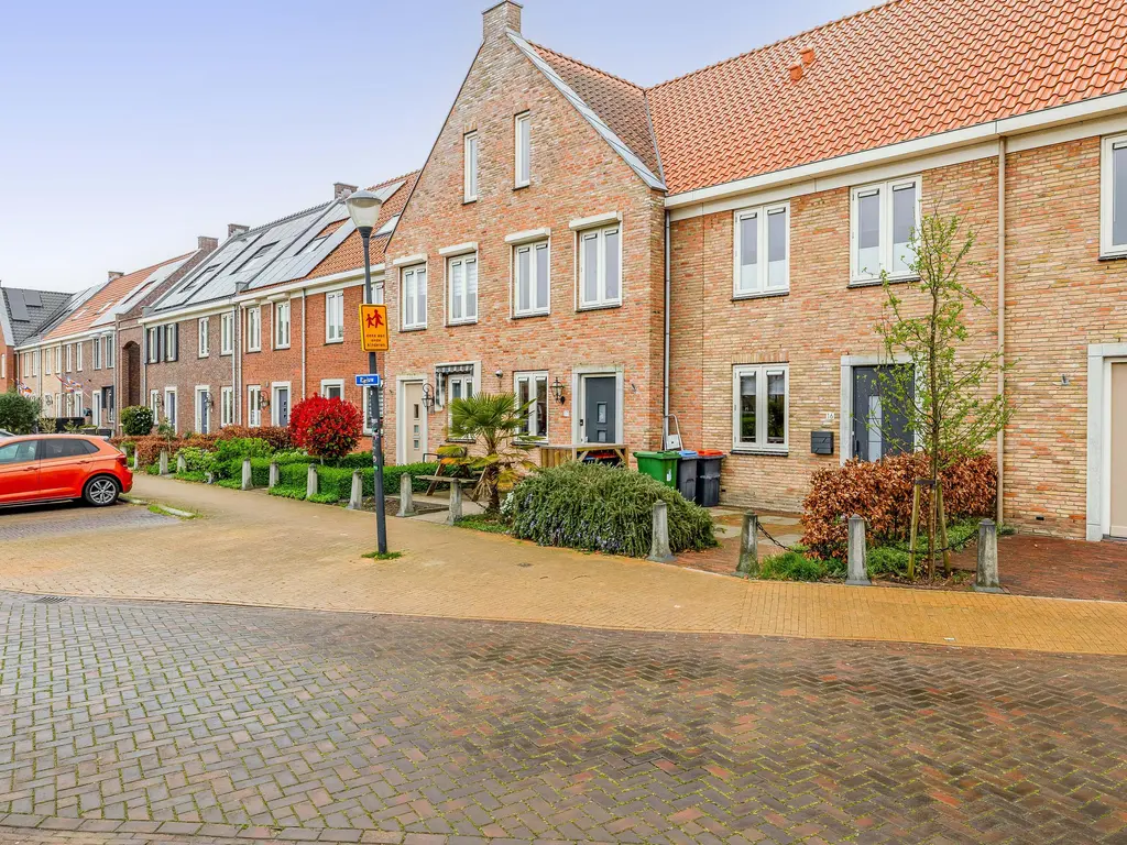 Baljuw 17, BRIELLE