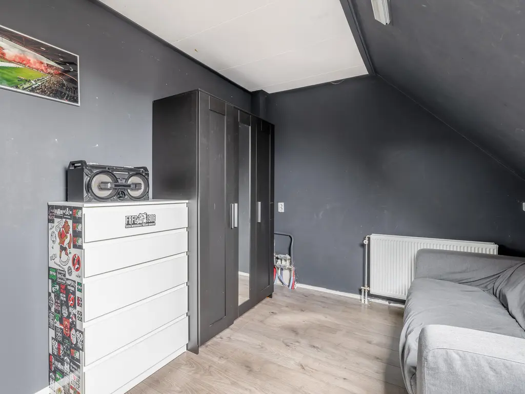 Baljuw 17, BRIELLE