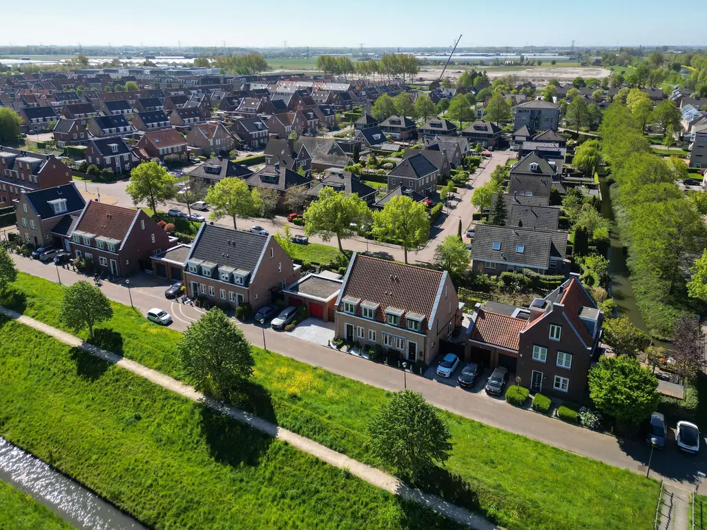 Staaldiep 3, BRIELLE