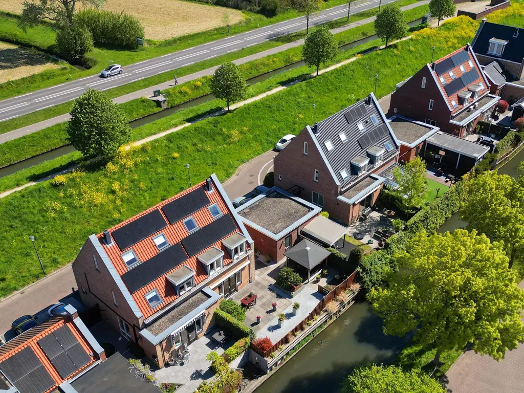 Staaldiep 3, BRIELLE