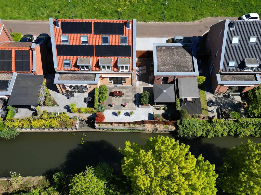 Staaldiep 3, BRIELLE