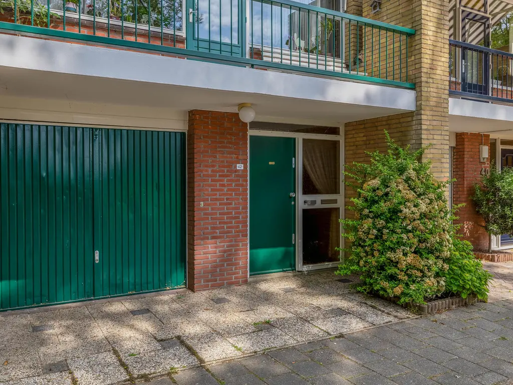 Mgr Smitstraat 42, BRIELLE