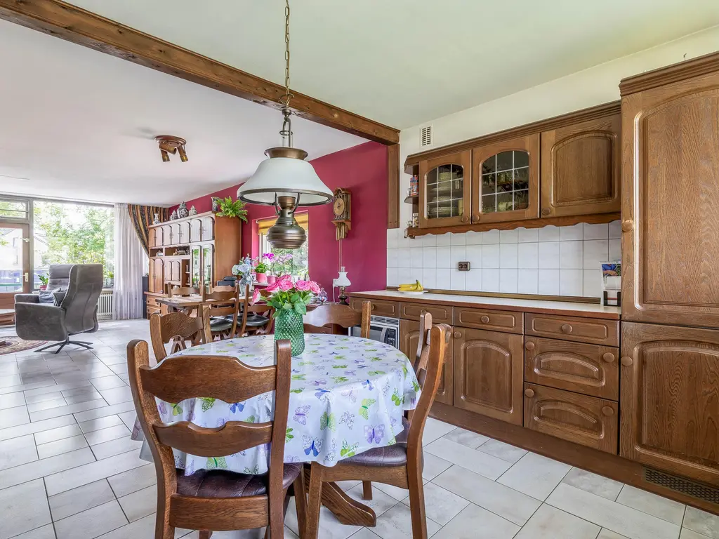 Mgr Smitstraat 42, BRIELLE