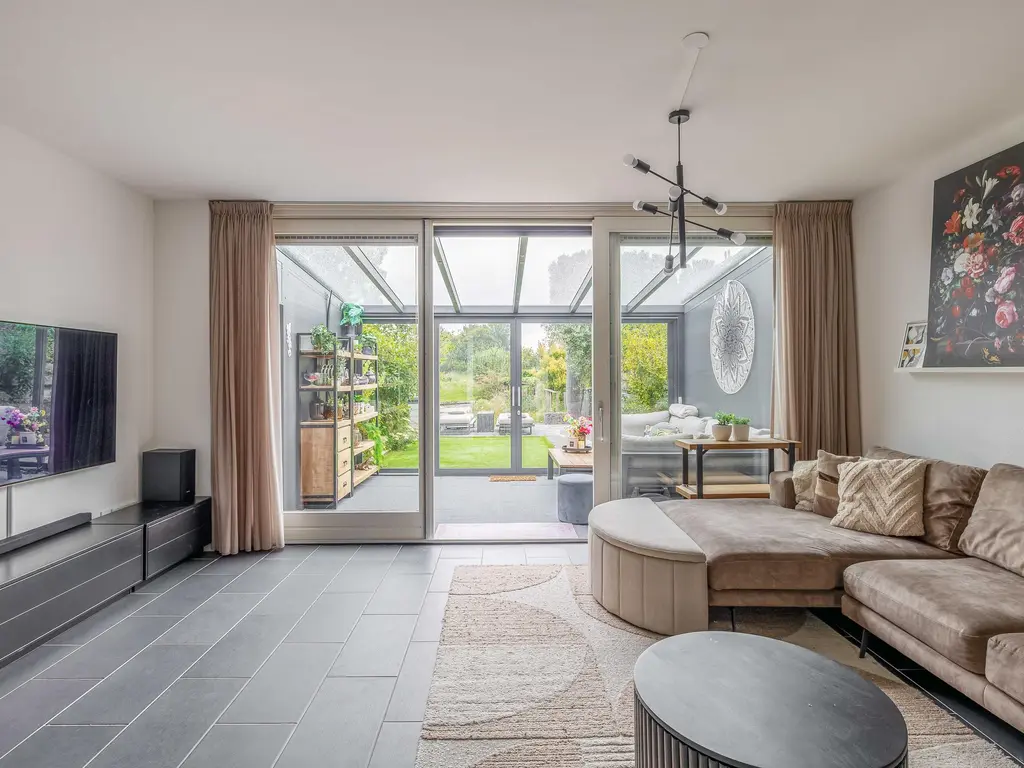Stoep 22, BRIELLE