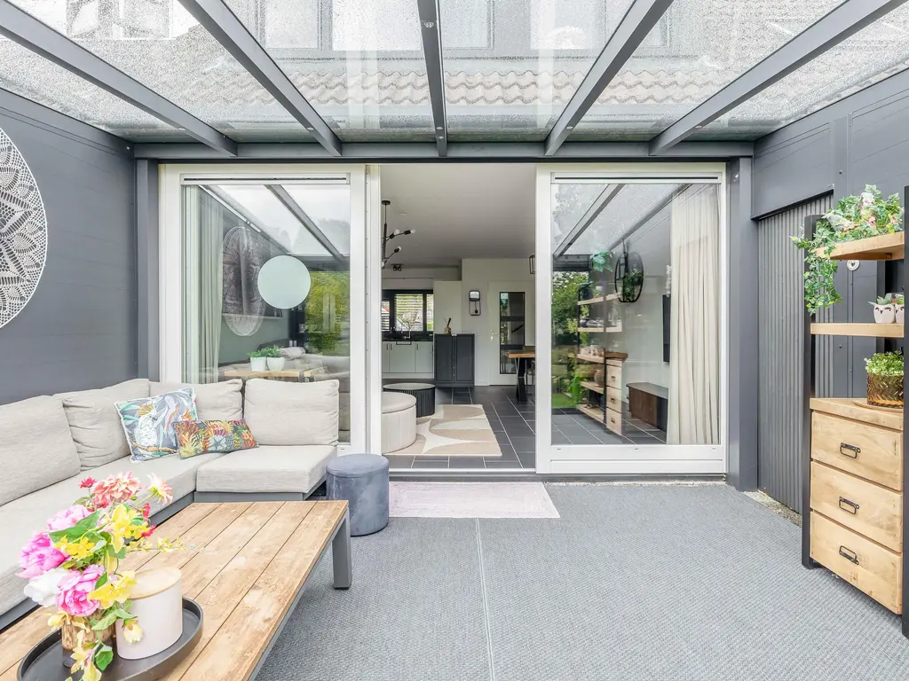Stoep 22, BRIELLE