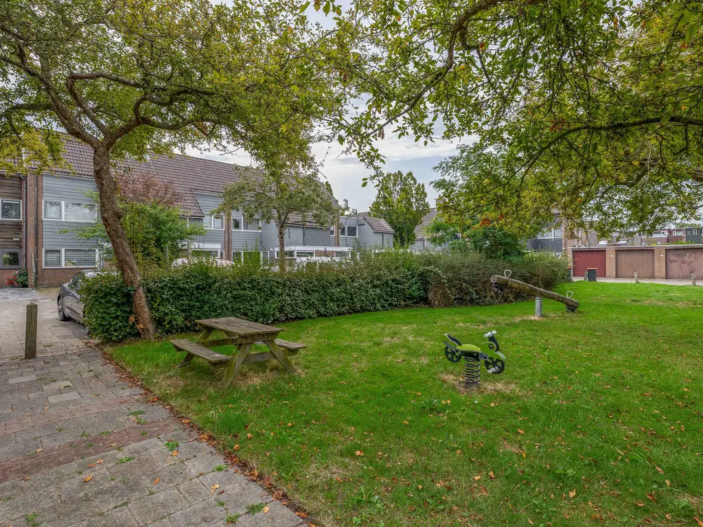Stoep 22, BRIELLE