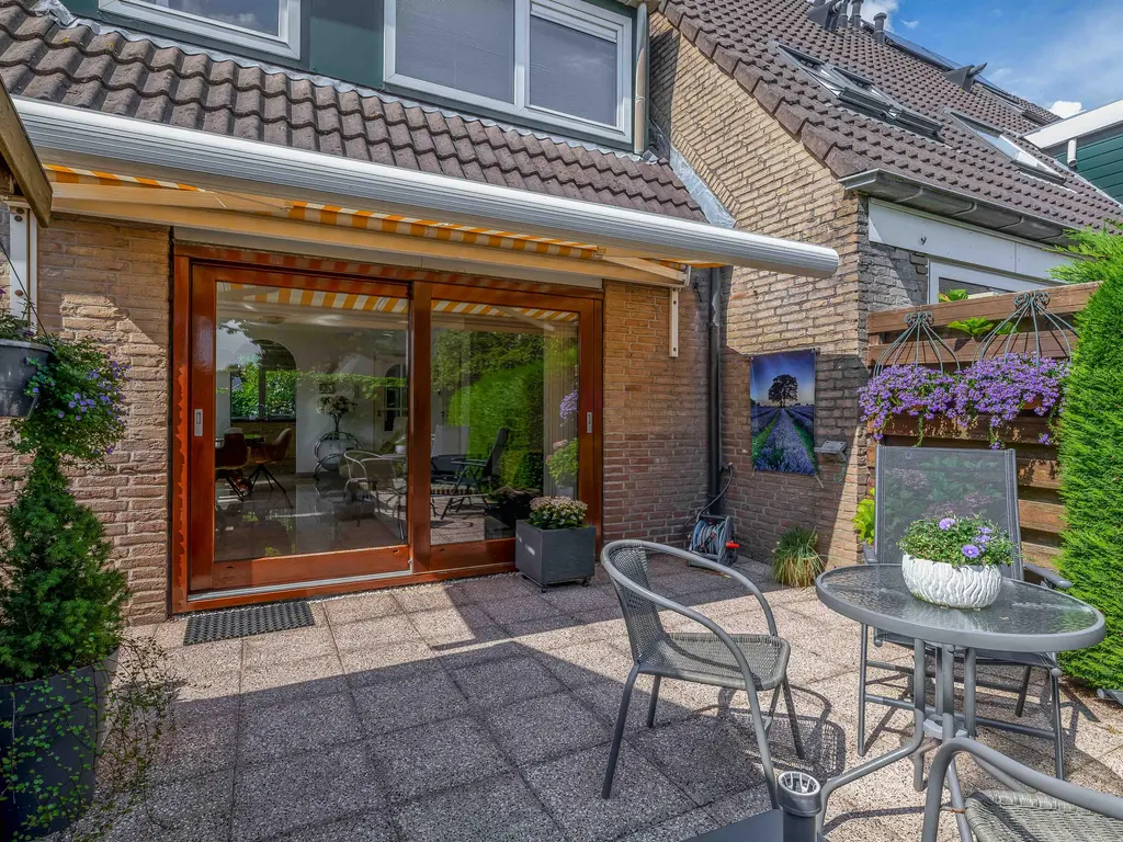 Dissel 29, BRIELLE