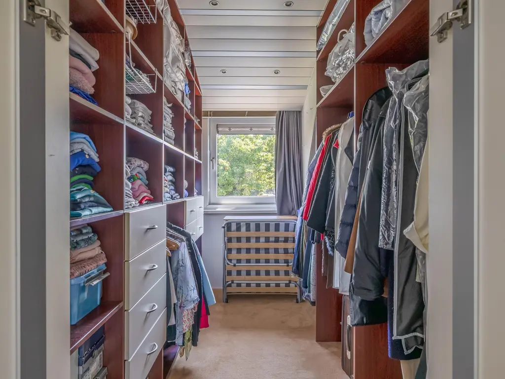 Dissel 29, BRIELLE