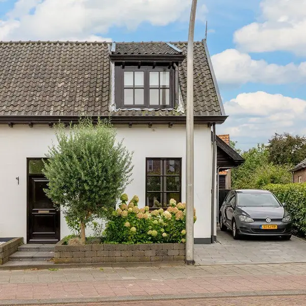 Wolput 83A, Vlijmen