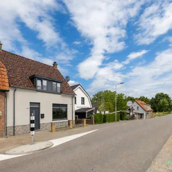 Maasdijk 45, Hedel