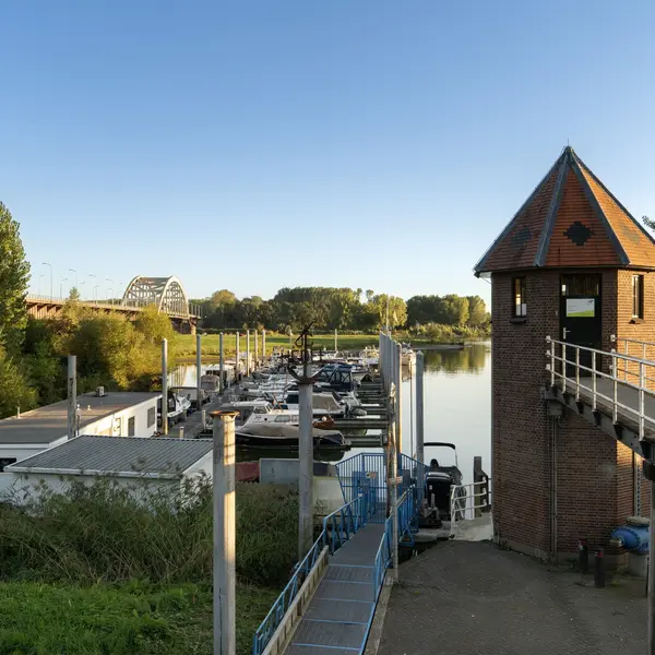 Hageland 1, Hedel