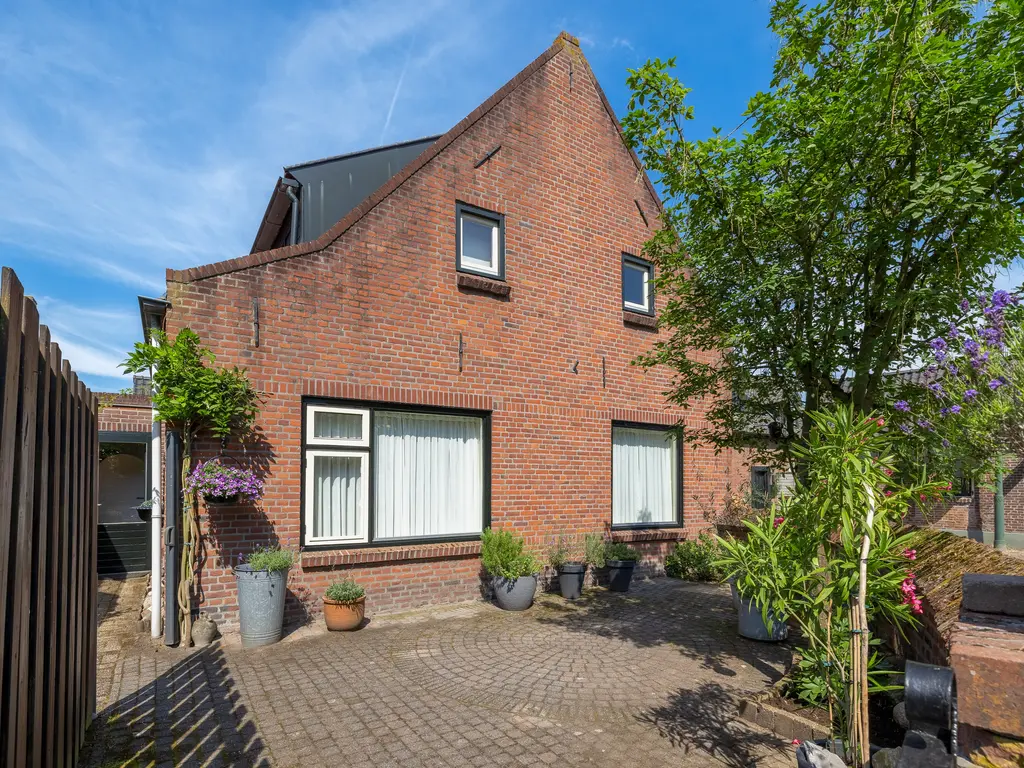 Dorpstraat 1, 's-Hertogenbosch