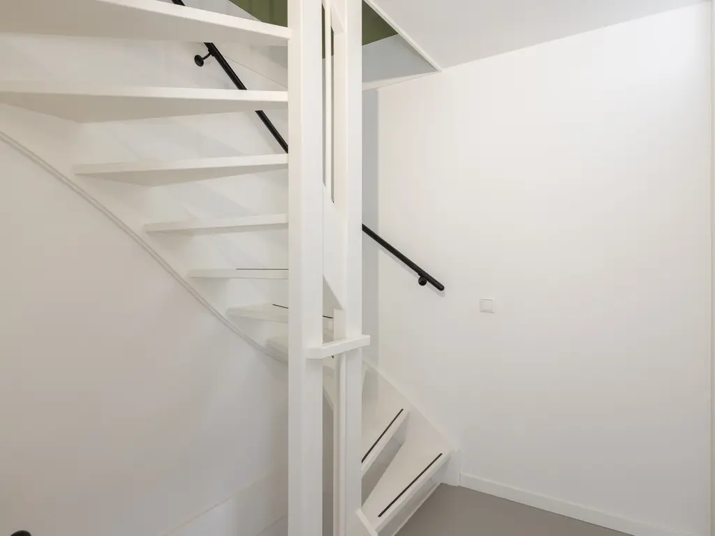 Oberon 4, 's-Hertogenbosch