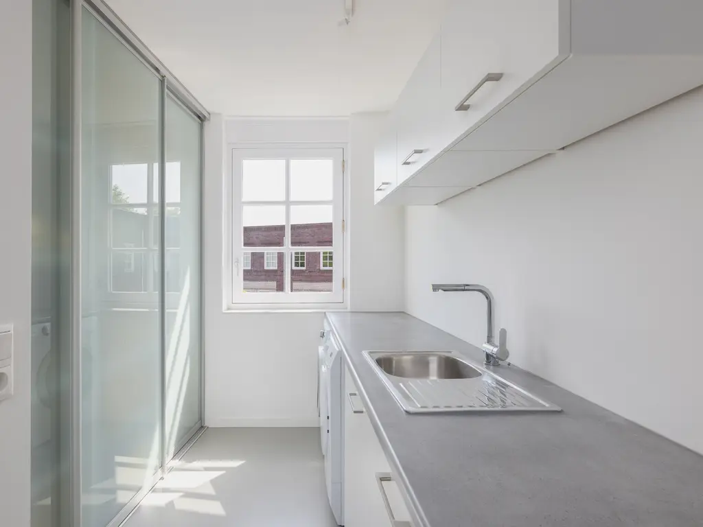 Oberon 4, 's-Hertogenbosch