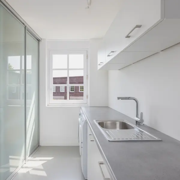 Oberon 4, 's-Hertogenbosch