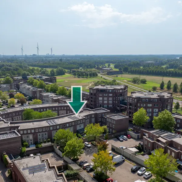 Oberon 4, 's-Hertogenbosch