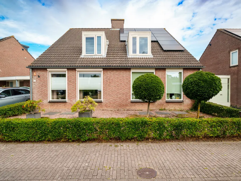 Oeverzwaluw 55, 'S-Hertogenbosch
