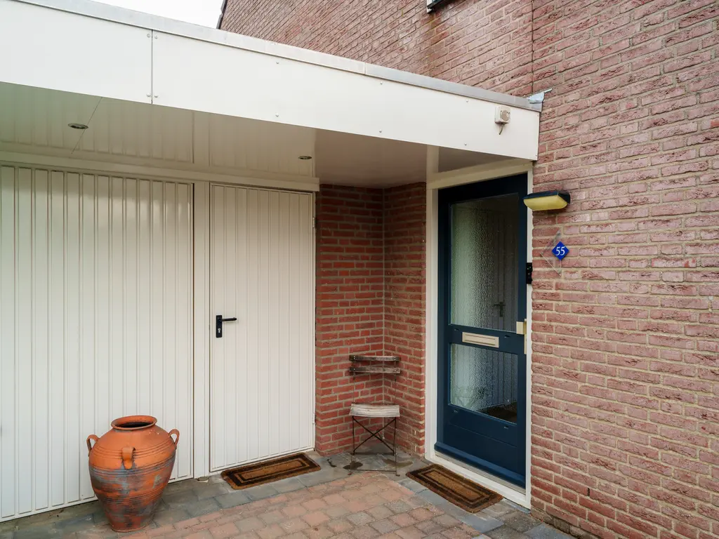 Oeverzwaluw 55, 'S-Hertogenbosch