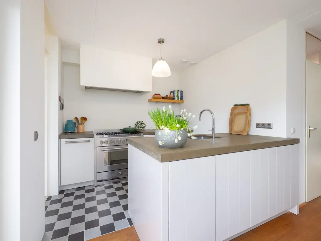 Karekiet 7, 'S-Hertogenbosch