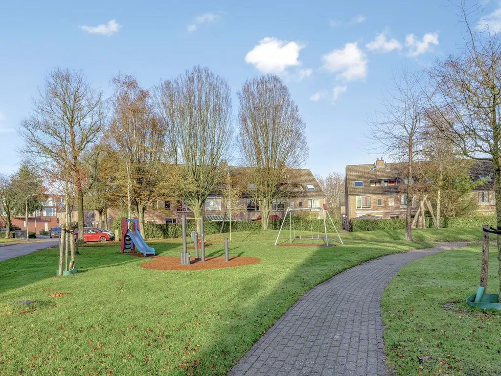 Klompenmaker 19, Oud-Beijerland