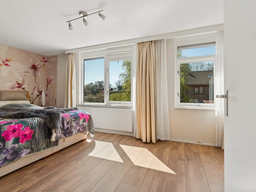 J.C. van der Lansstraat 33, 'S-GRAVENHAGE