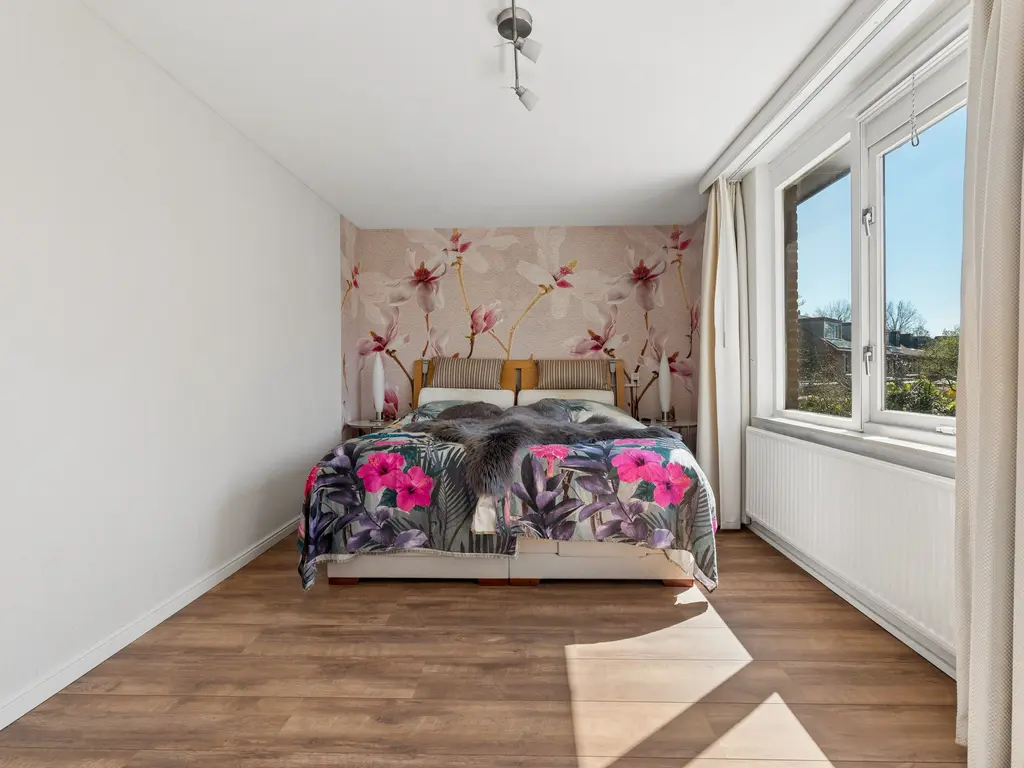 J.C. van der Lansstraat 33, 'S-GRAVENHAGE