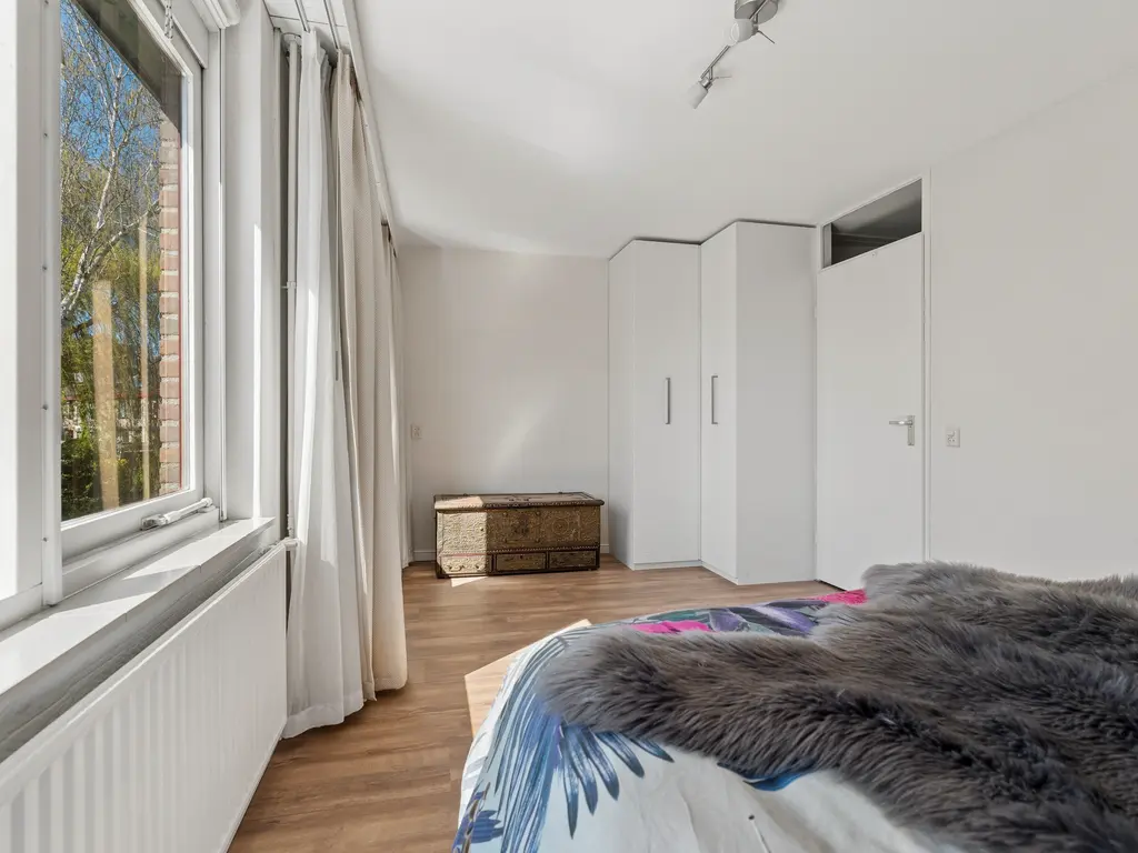J.C. van der Lansstraat 33, 'S-GRAVENHAGE