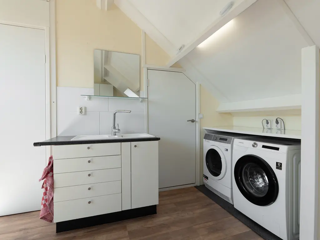 J.C. van der Lansstraat 33, 'S-GRAVENHAGE
