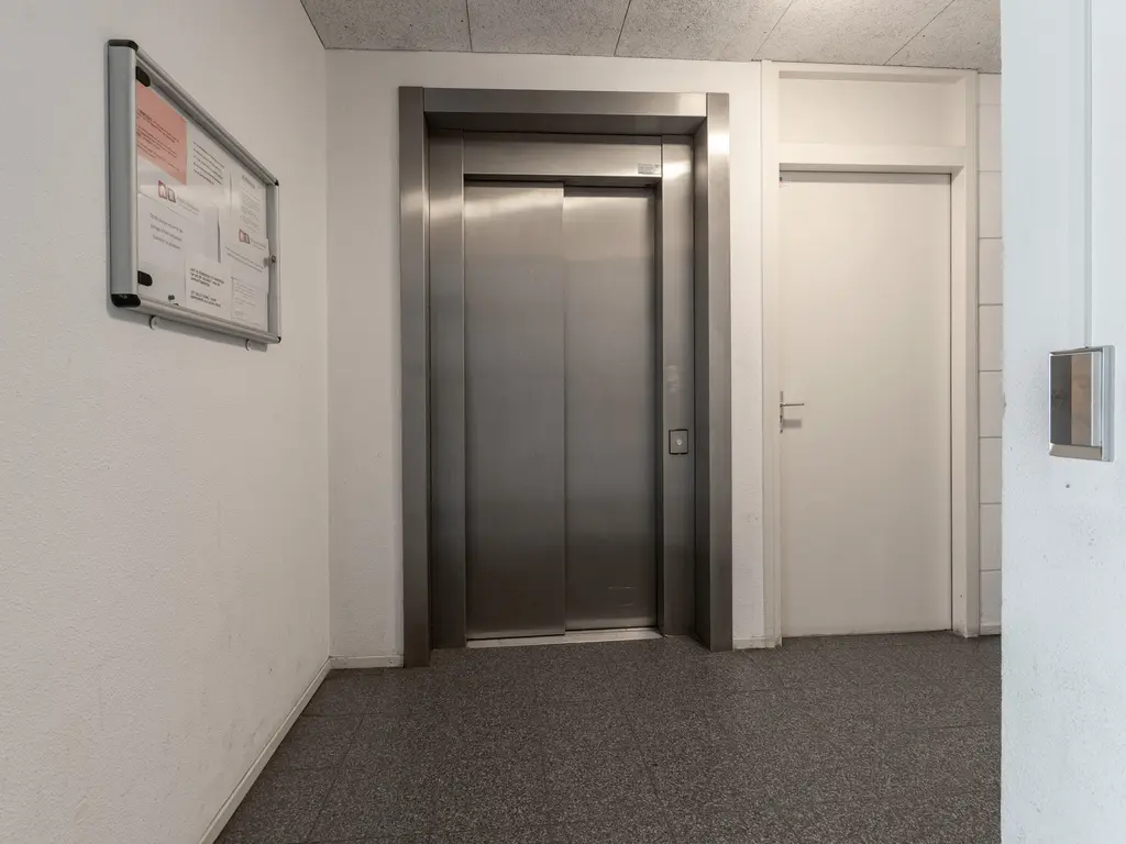 Dedemsvaartweg 503, 'S-GRAVENHAGE