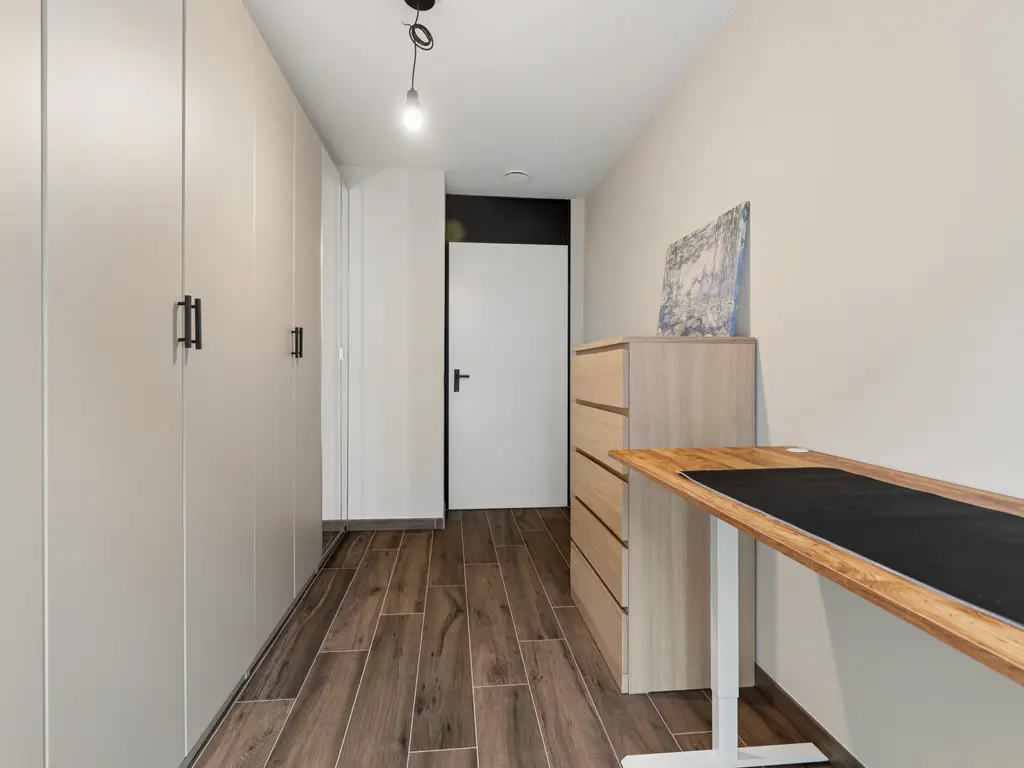 Dedemsvaartweg 503, 'S-GRAVENHAGE