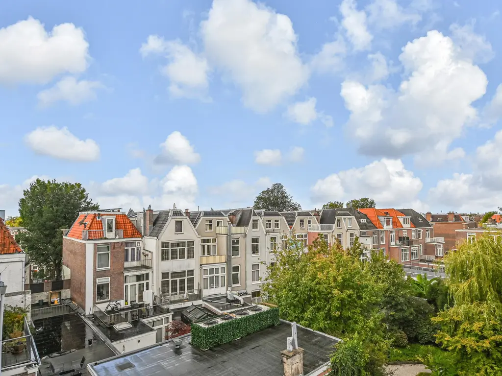 Weimarstraat 143, 'S-GRAVENHAGE