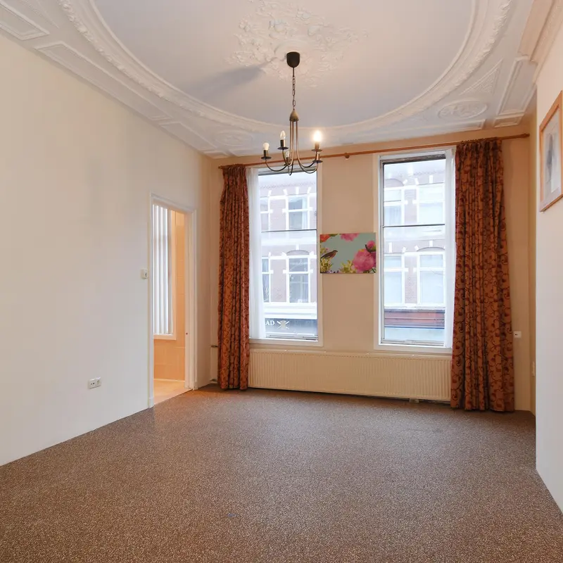 Weimarstraat 143, 'S-GRAVENHAGE